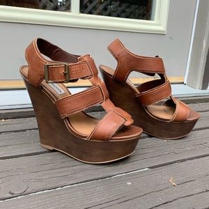 Steve Madden Wanting Wedge Sandal